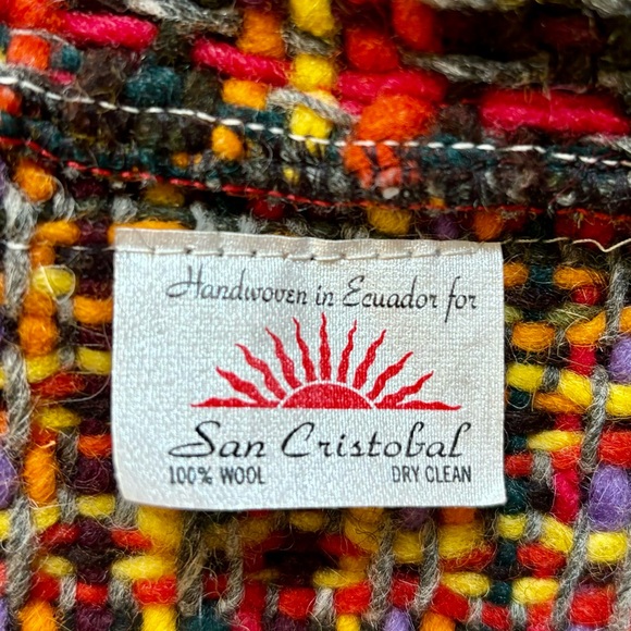 Vintage Ecuadorian handwoven jacket- 100% wool - Picture 9 of 9